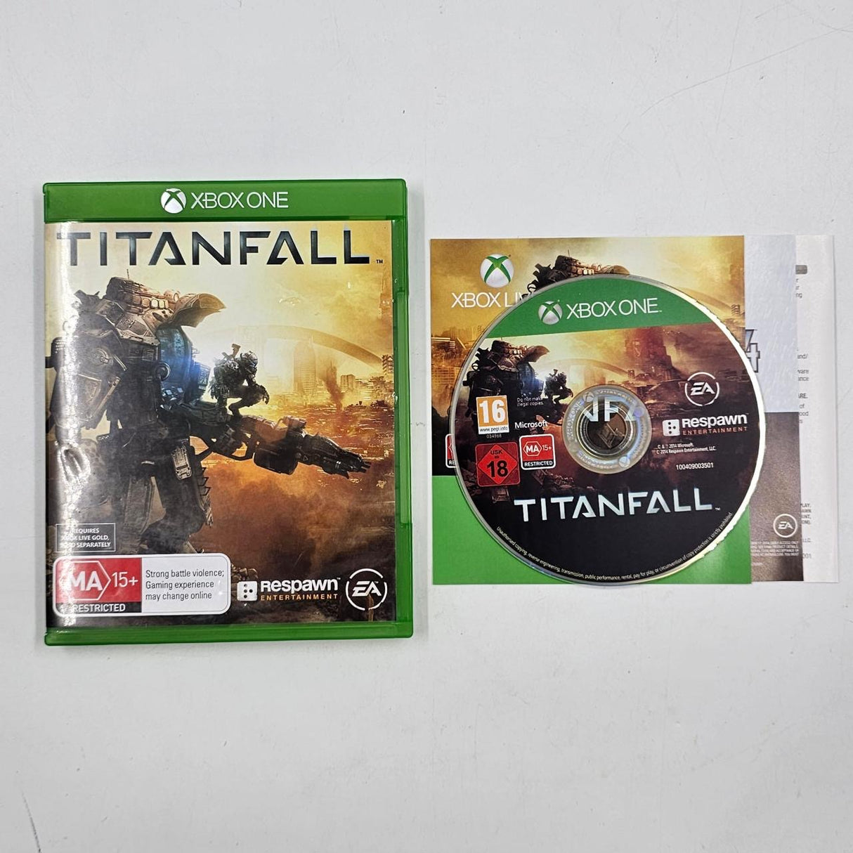 Titanfall Xbox one Game + Manual PAL