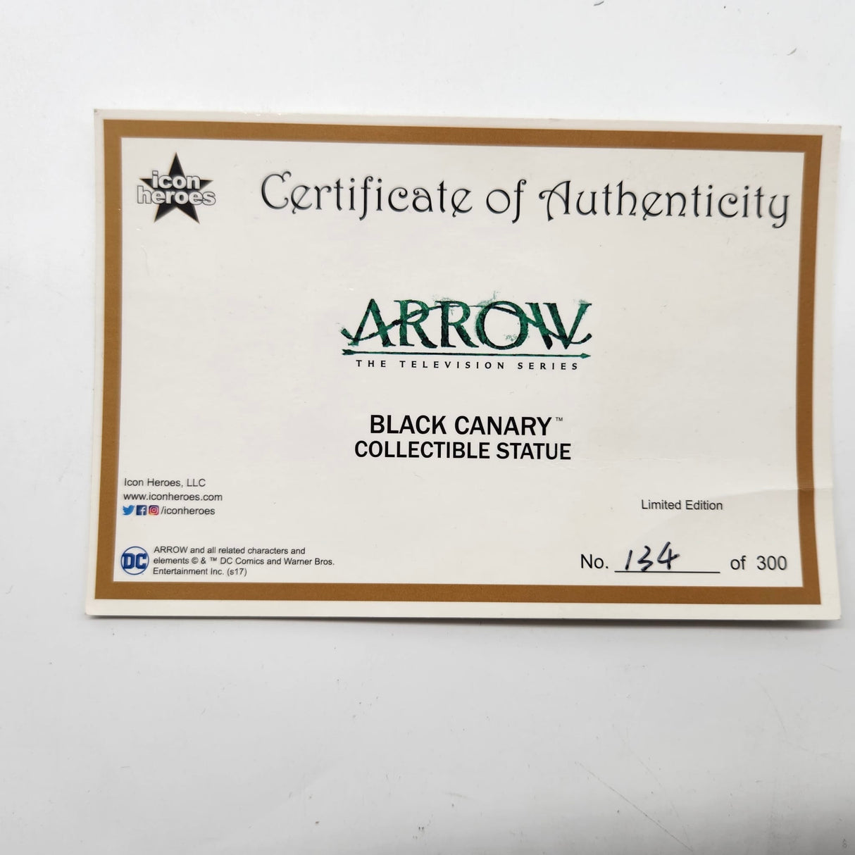 Black Canary Arrow Collectible Statue Action Figure