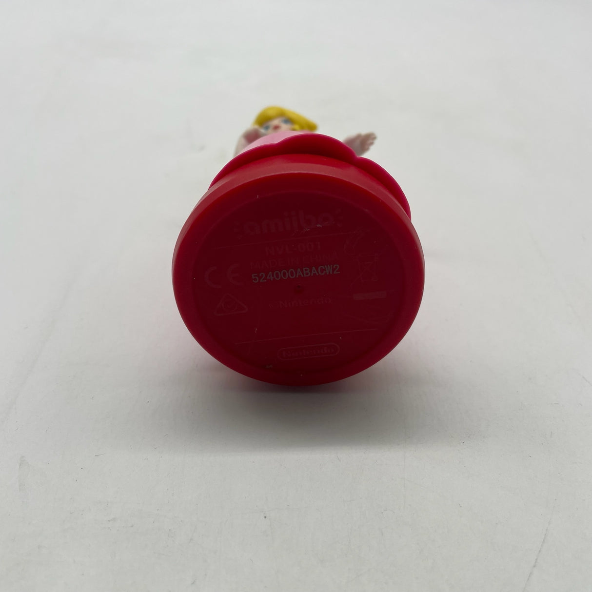 Nintendo Super Mario Princess Peach Amiibo Figure