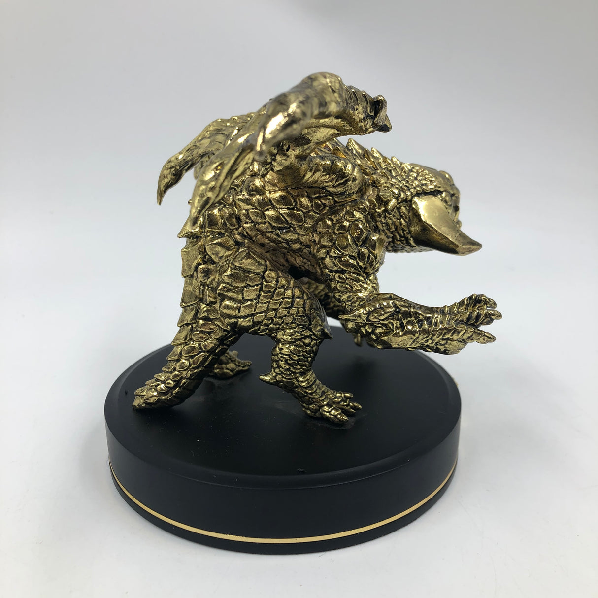 Dota 2 Golden Roshan Figure Ti10 Limited Edition
