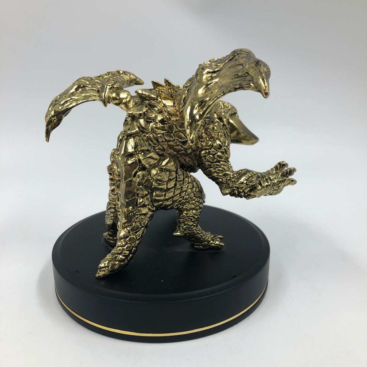 Dota 2 Golden Roshan Figure Ti10 Limited Edition