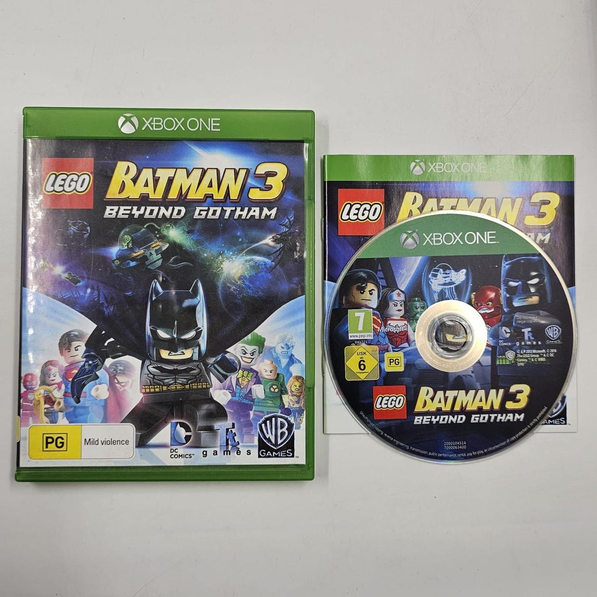 Lego Batman 3 Beyond Gotham Xbox one Game + Manual PAL