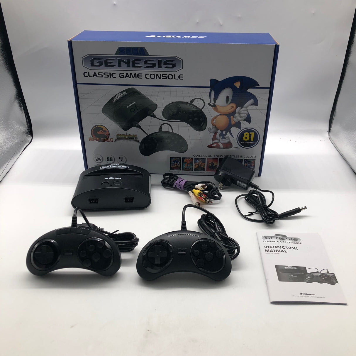 Sega Mega Drive / Genesis Classic Game Console with 81 Built-in Games Black Boxed