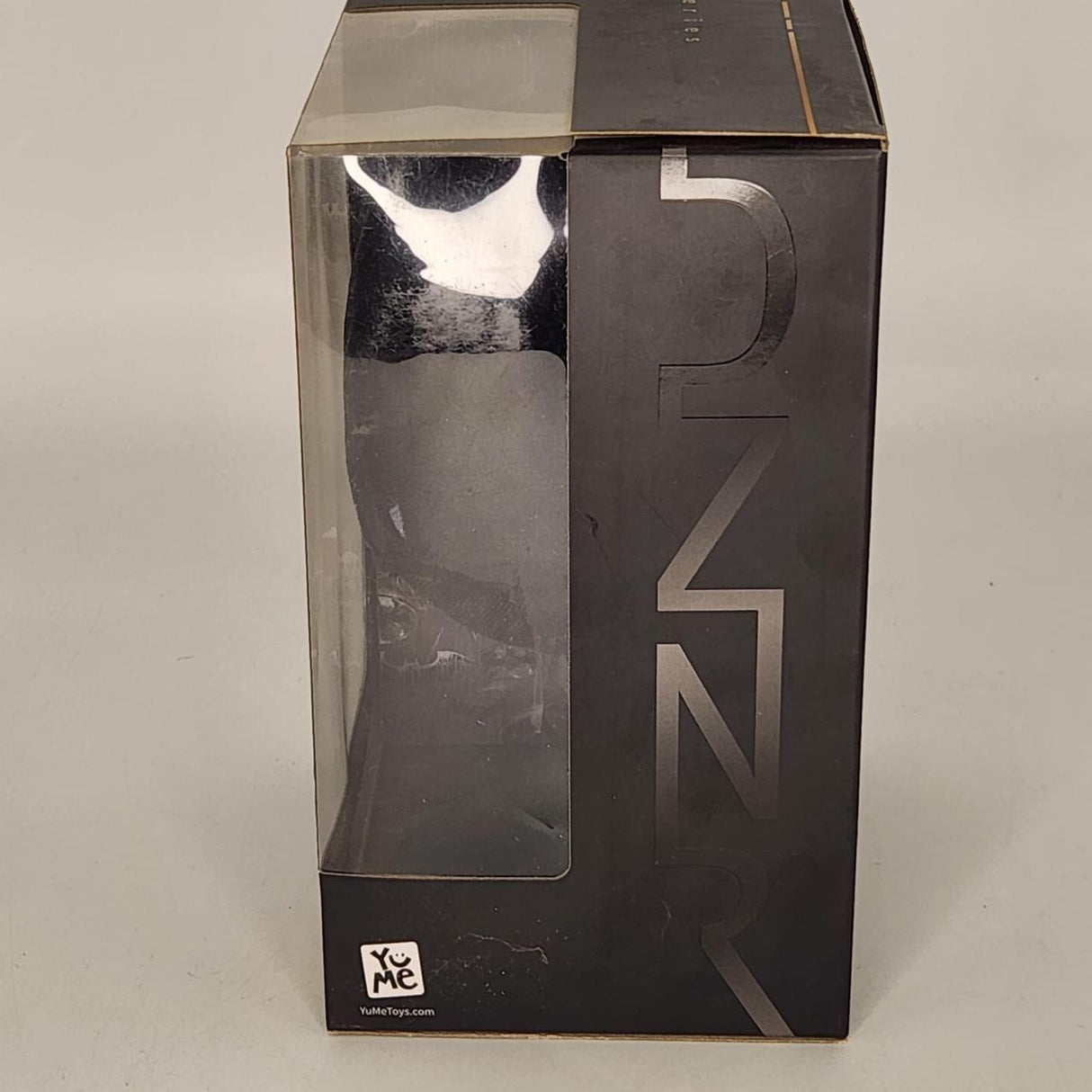 YuMe Batman 10 Dznr Series Blackout Edition 80th