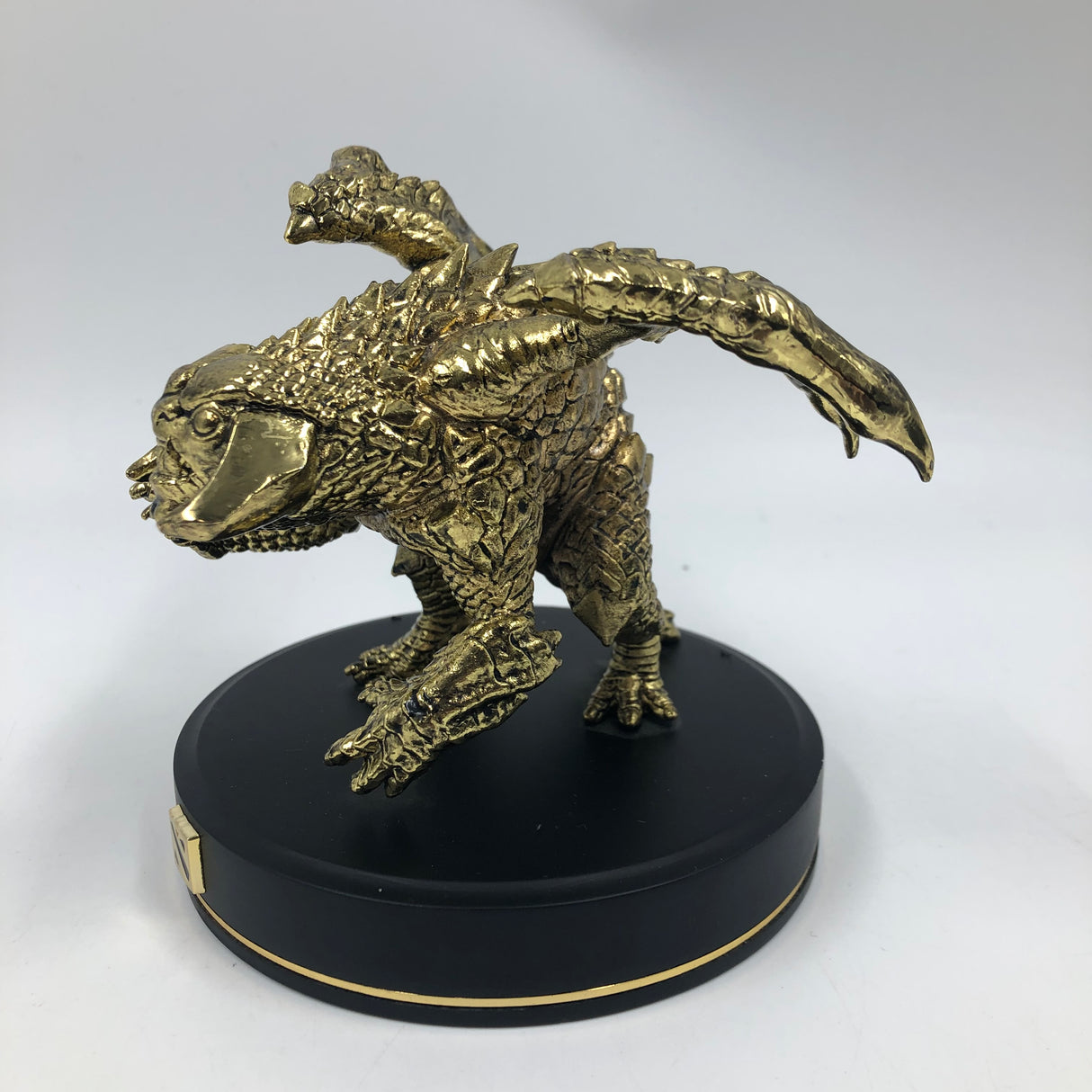 Dota 2 Golden Roshan Figure Ti10 Limited Edition