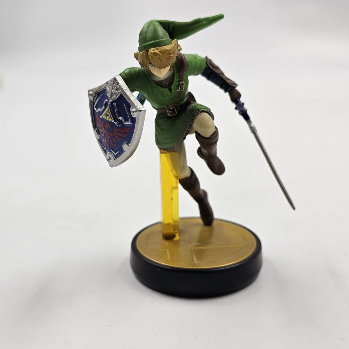 Nintendo The Legend Of Zelda Link 2014 Amiibo Super Smash Bros. Figure