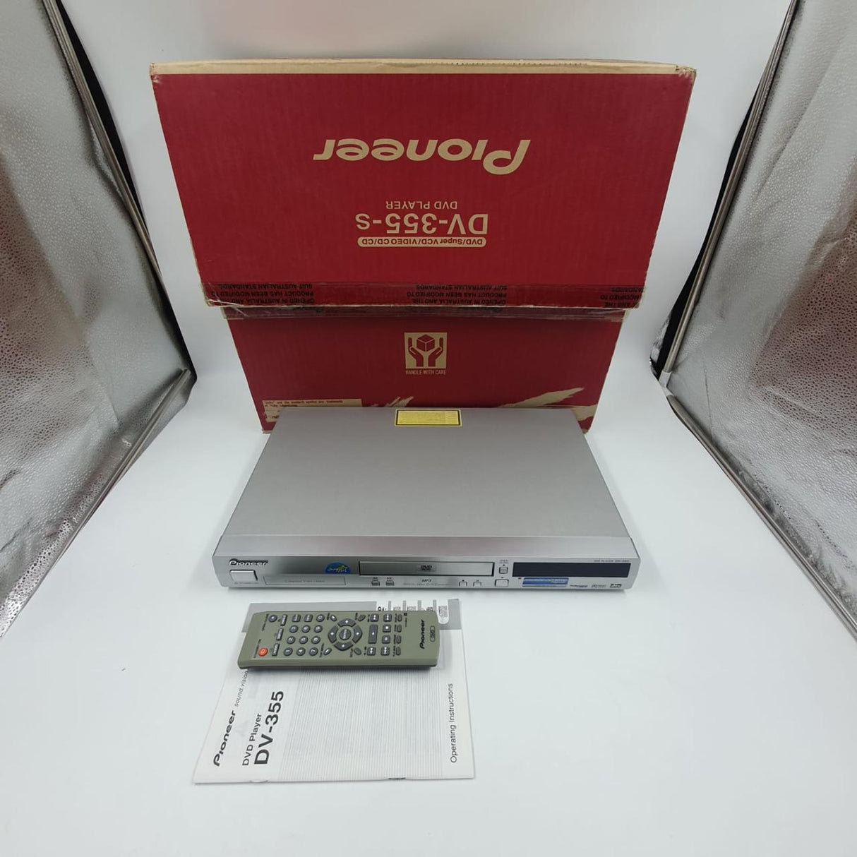 DVD Player Pioneer Dv-355-s With Remote Control And AV Cables Boxed