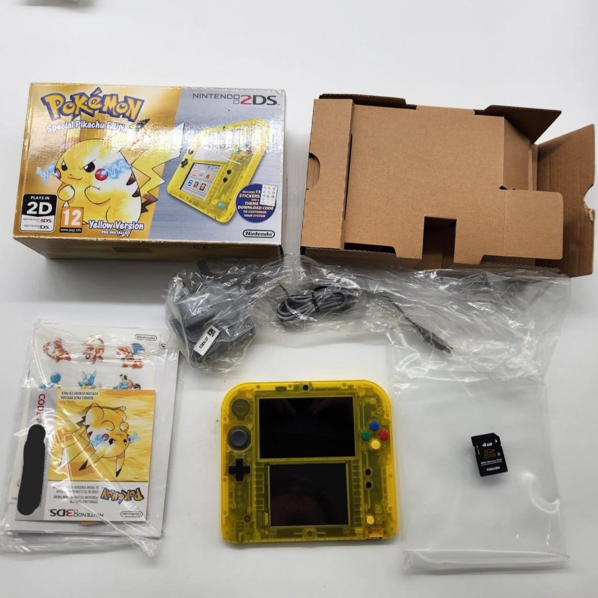 Pokemon Special Pikachu Edition Yellow Version Nintendo 2DS Console 01S4