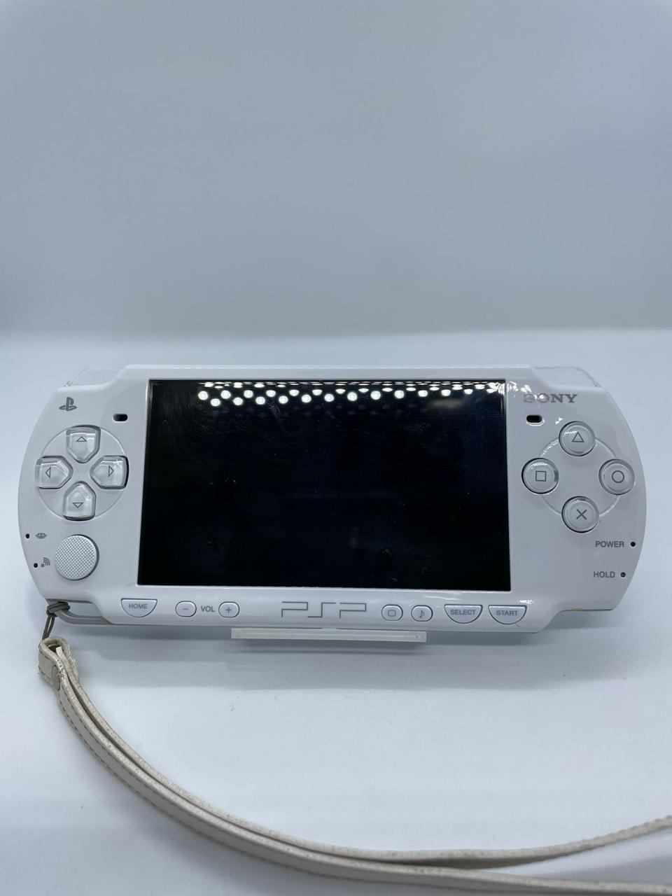 Sony Playstation Portable PSP 2000 Handheld White Console