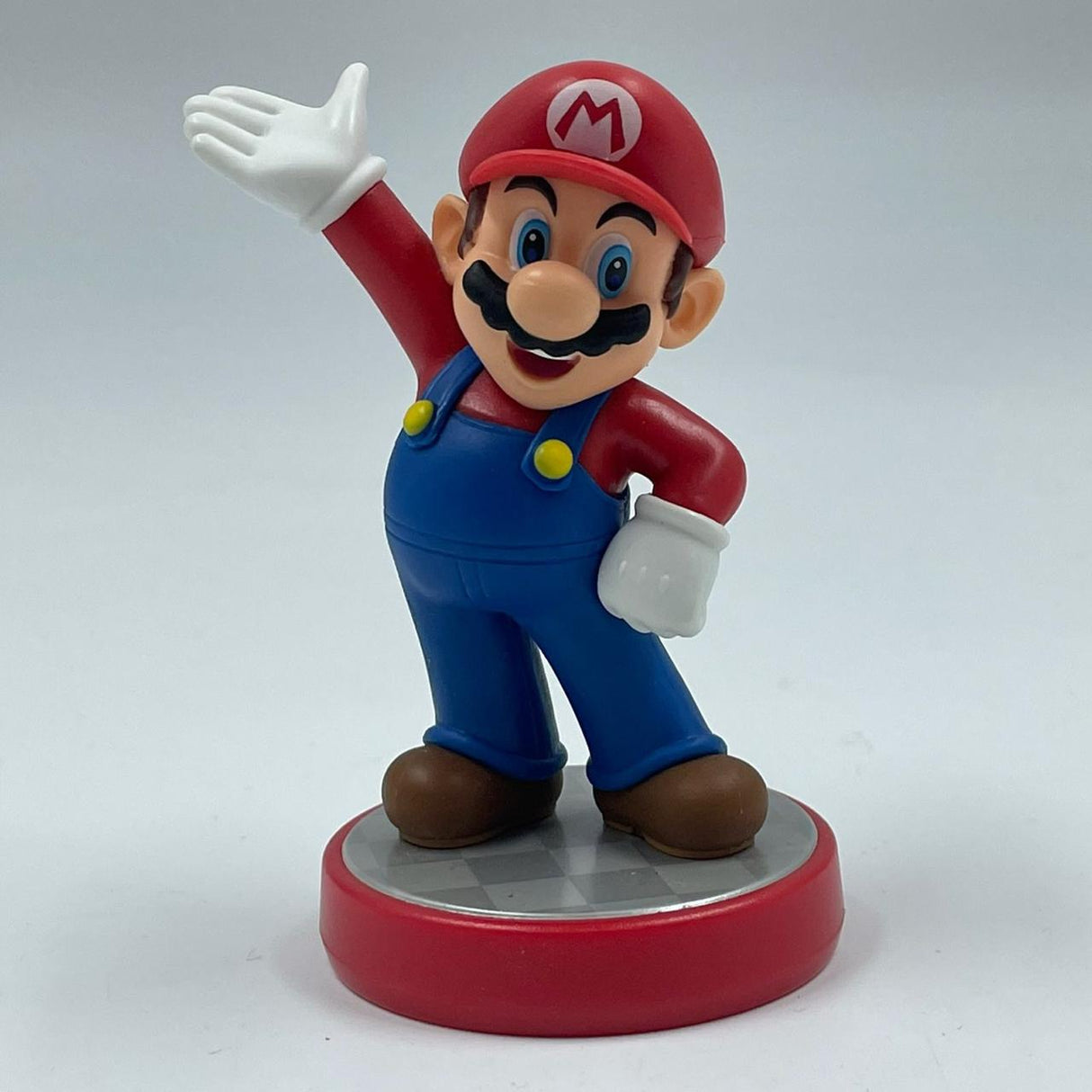 Nintendo Super Mario Bros Action Amiibo Figure