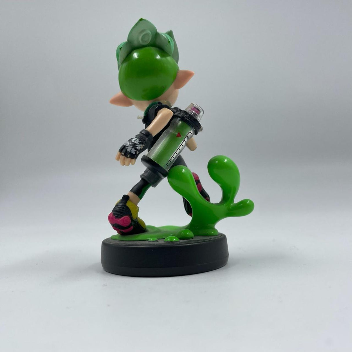 Neon Green Splatoon Inkling Boy Broken Arm Amiibo Figure