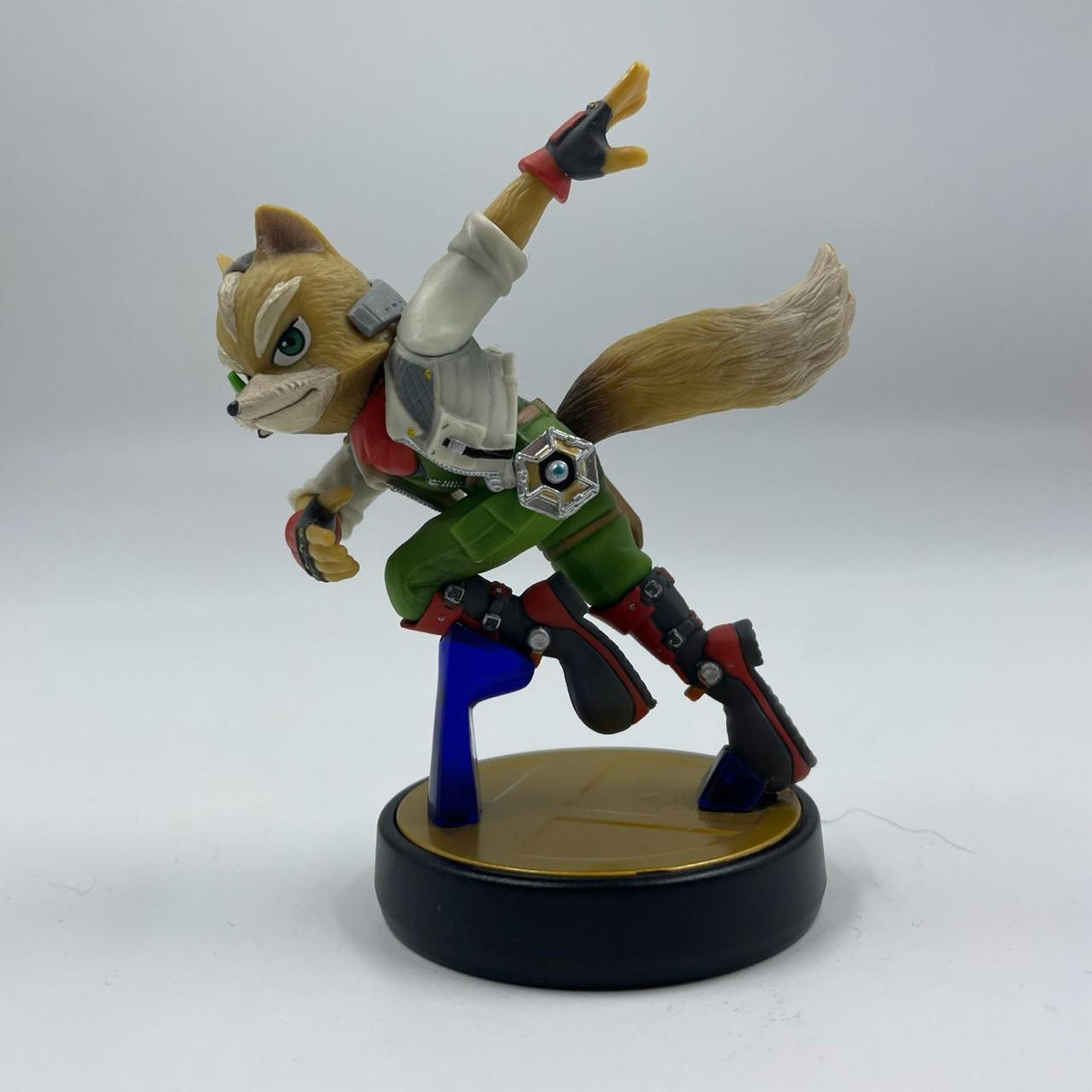 Nintendo Super Smash Bros. Fox Amiibo Figure