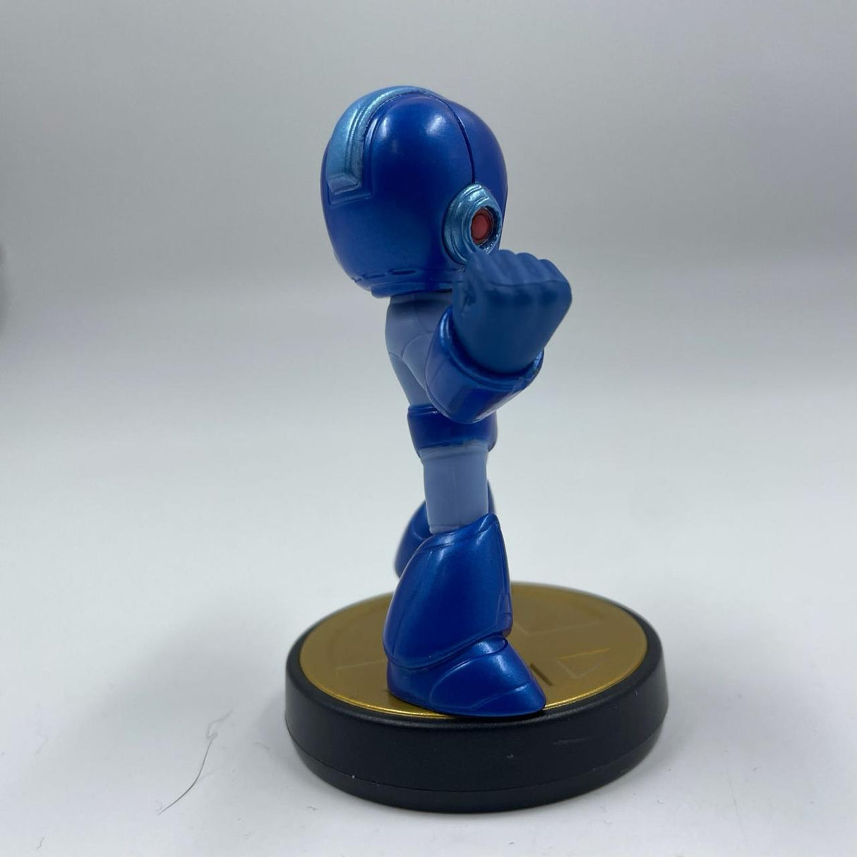 Mega man Super Smash Bros. Amiibo Figure