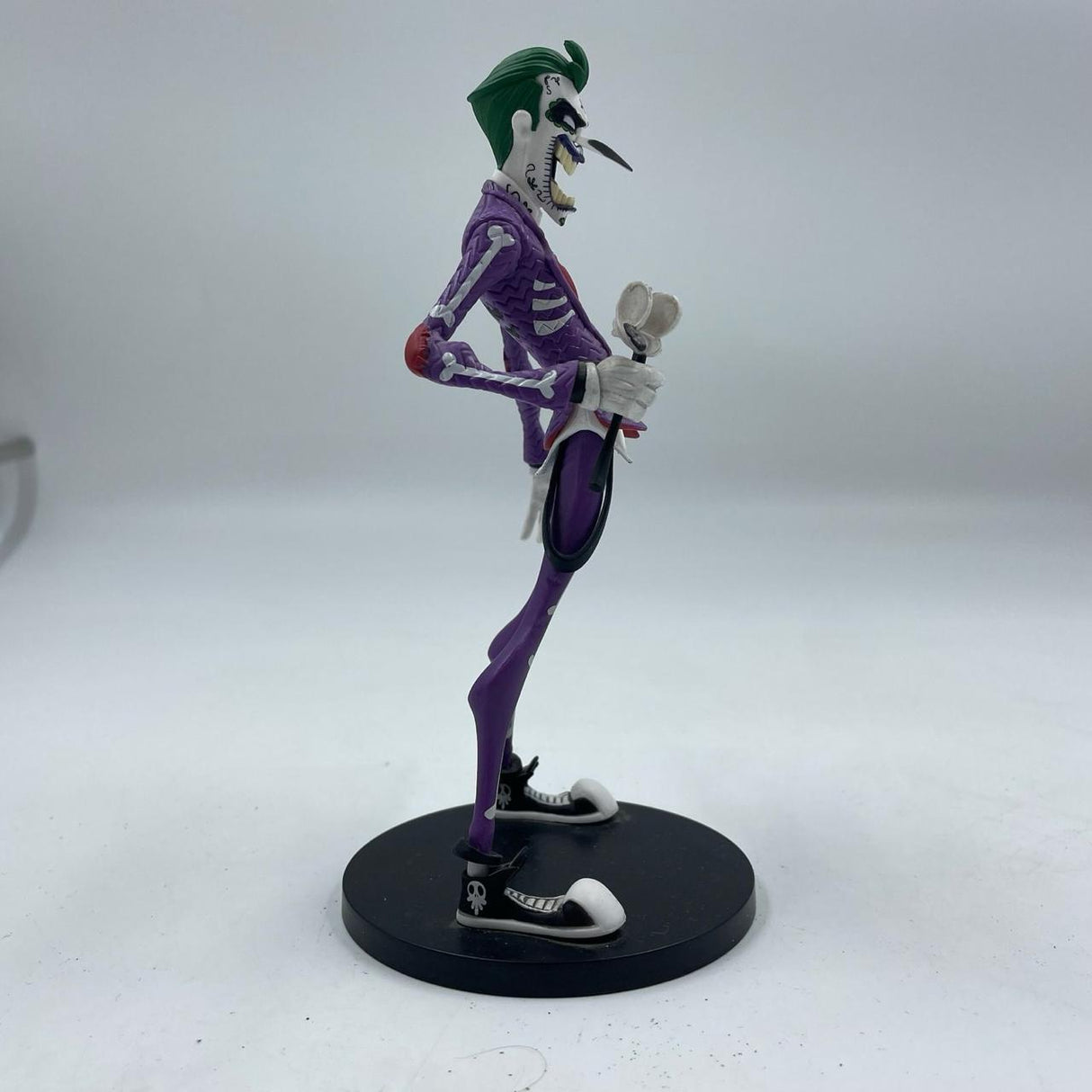 DC Artists Alley The Joker Hainanu Nooligan Figure