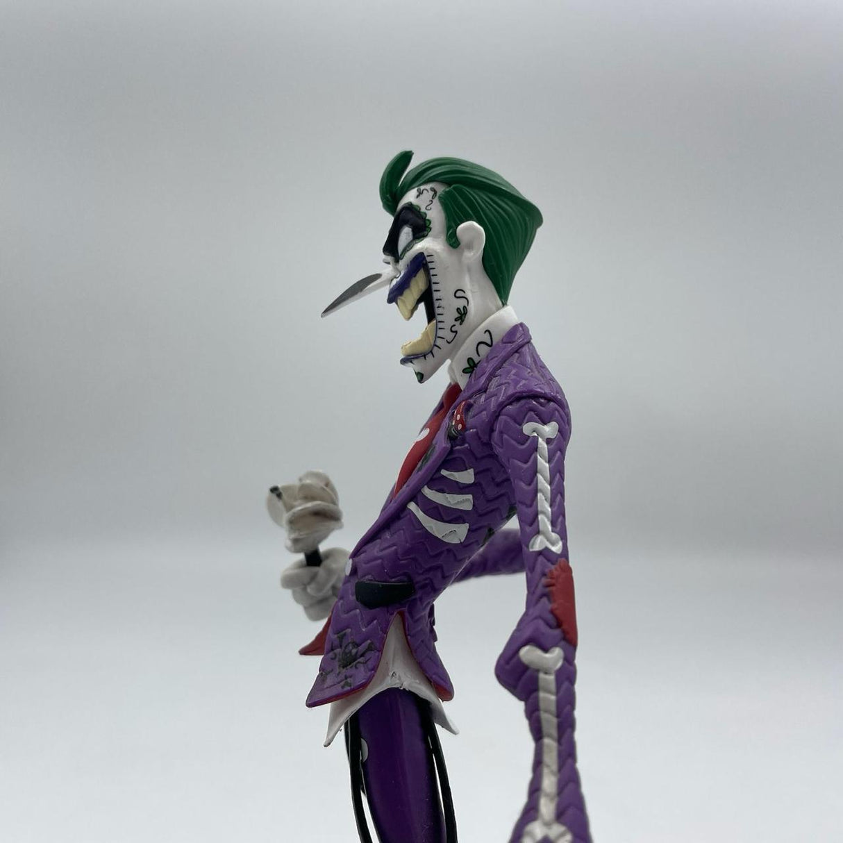 DC Artists Alley The Joker Hainanu Nooligan Figure