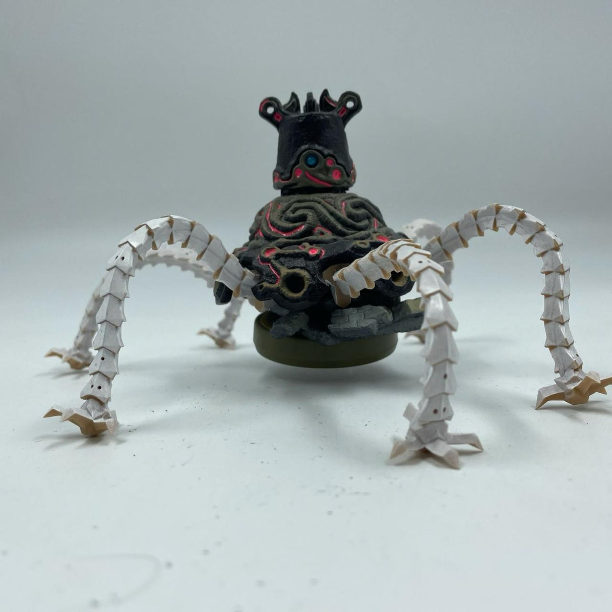 Nintendo Amiibo The Legend Of Zelda Guardian Figure