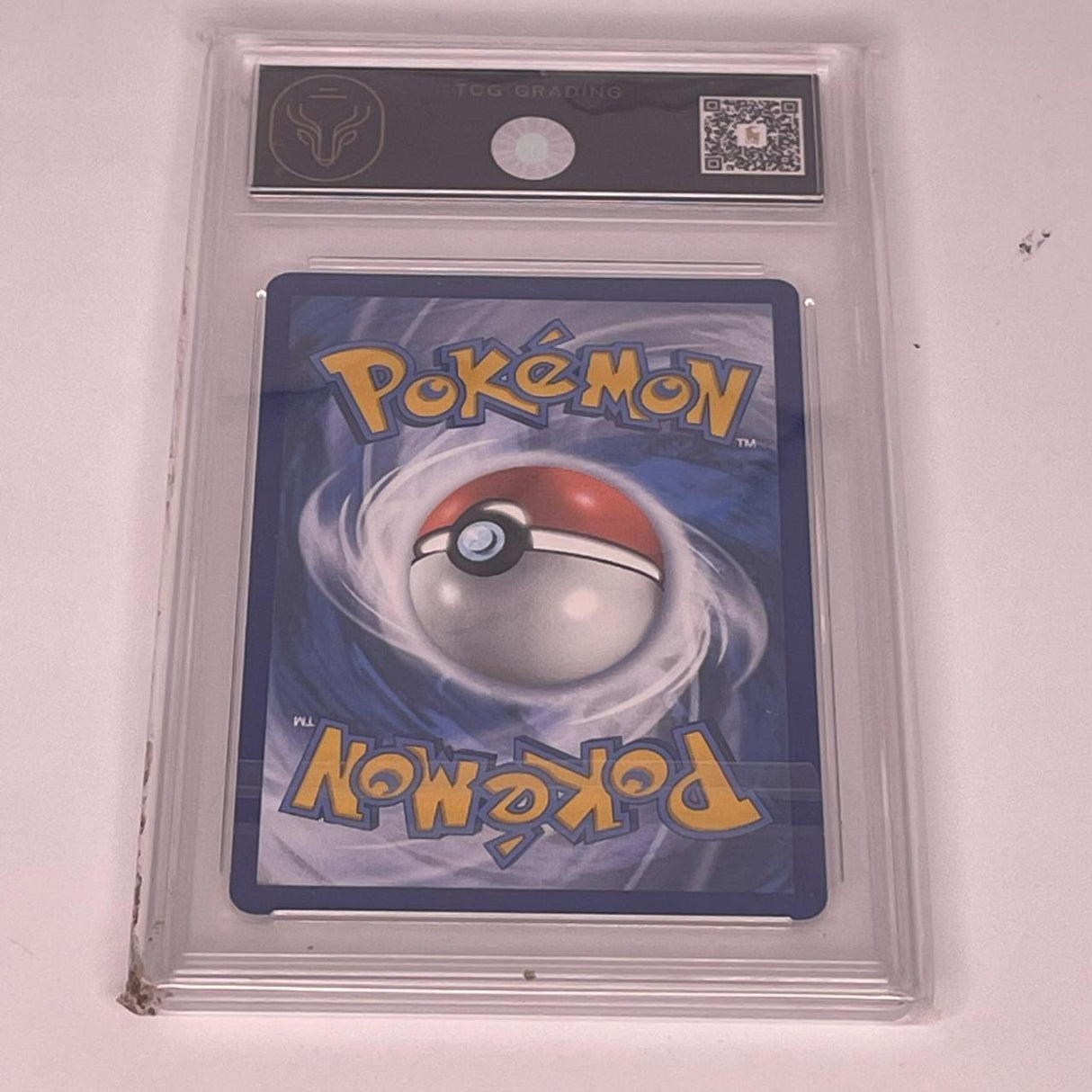 Glaceon V Pokemon Card 175/203 Sword & Shield Evolving Skies Graded 9