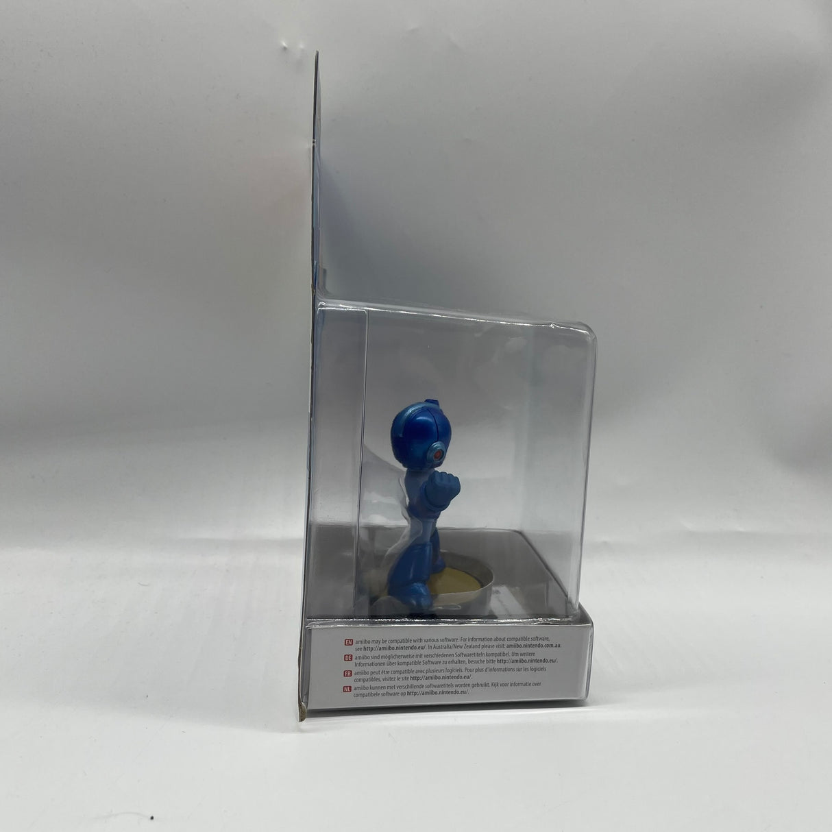 Amiibo No. 27 MEGA MAN Super Smash Bros. Ultimate Collection