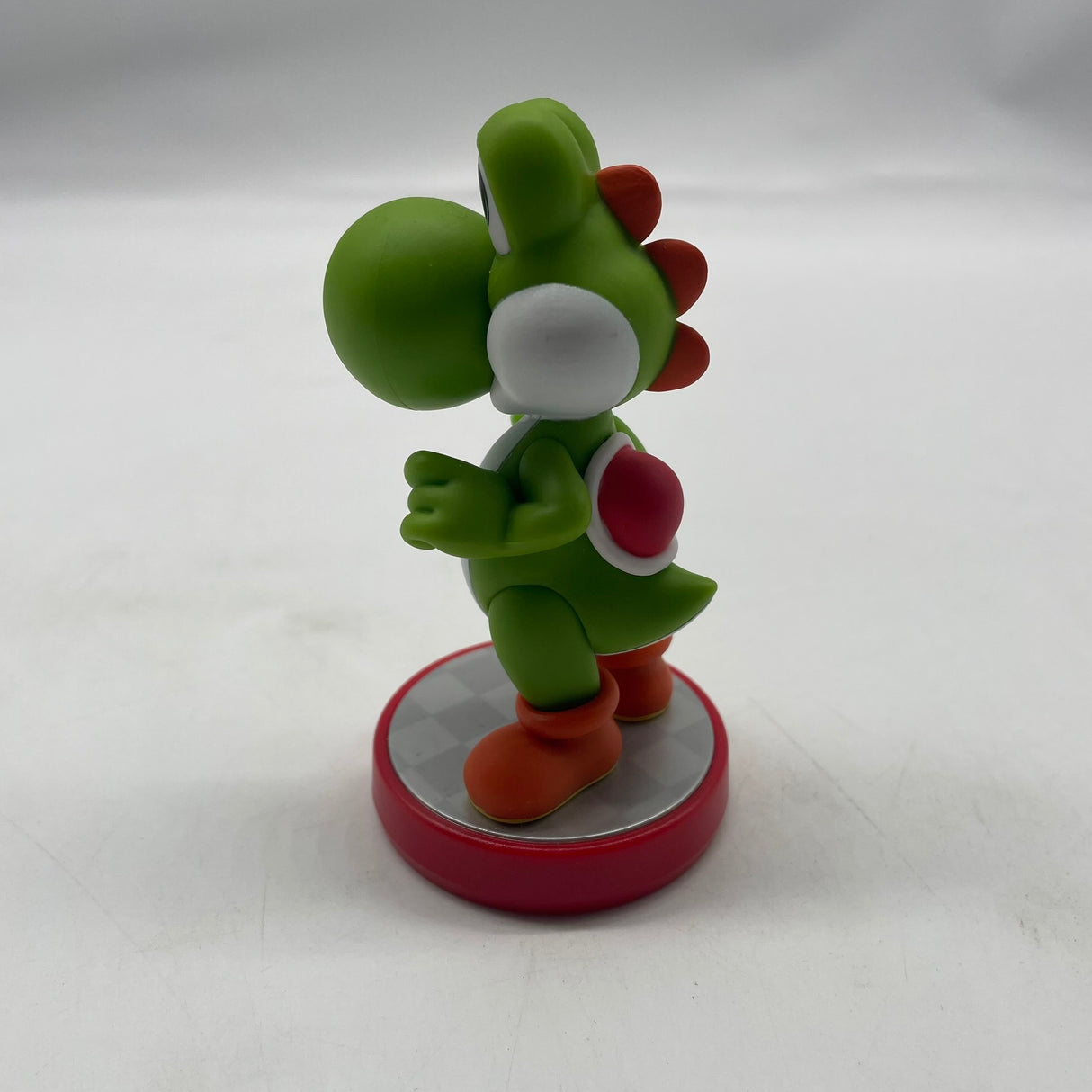 Yoshi Amiibo Nintendo Super Mario Figure