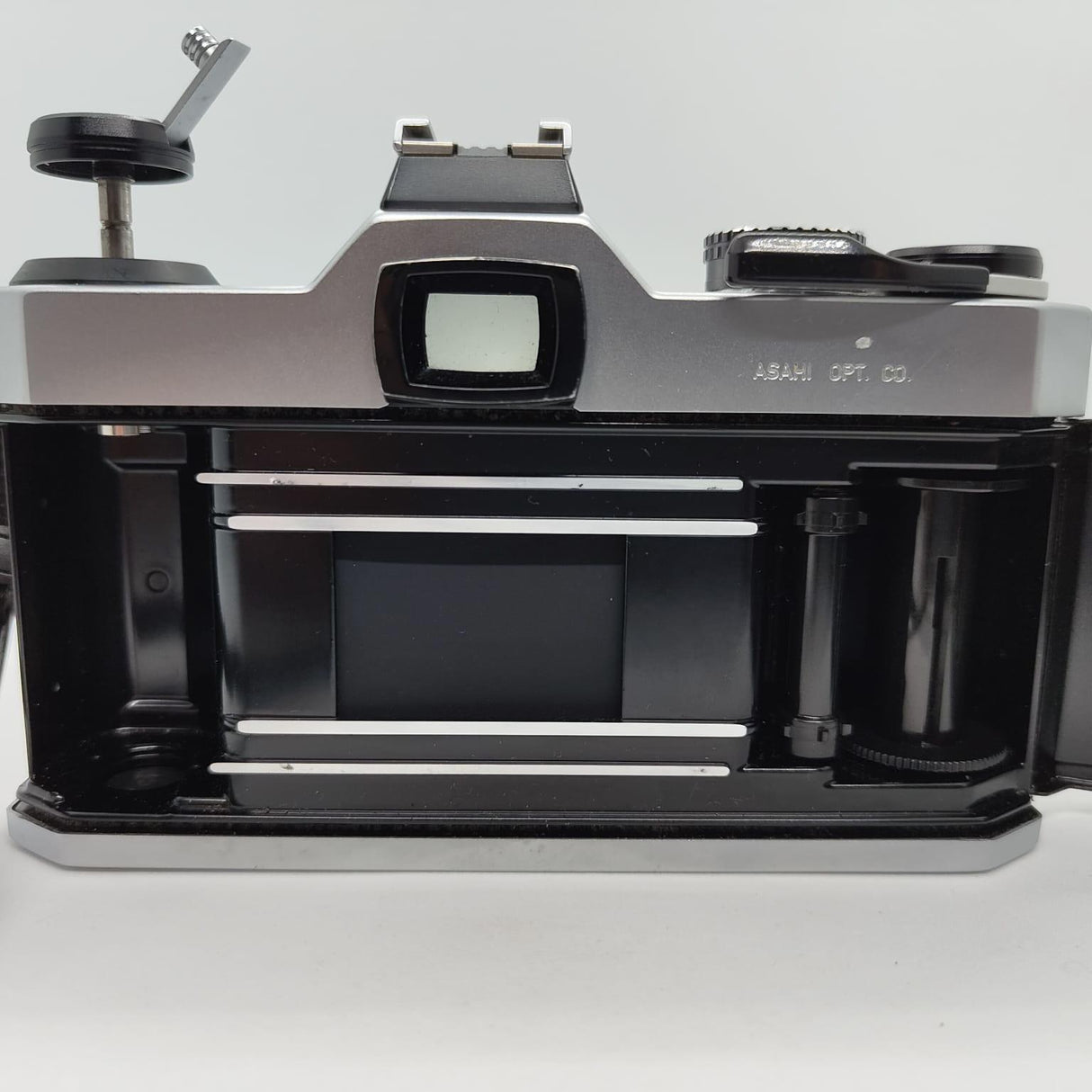 Pentax K1000 Camera with 50mm (f/2.0) Lens