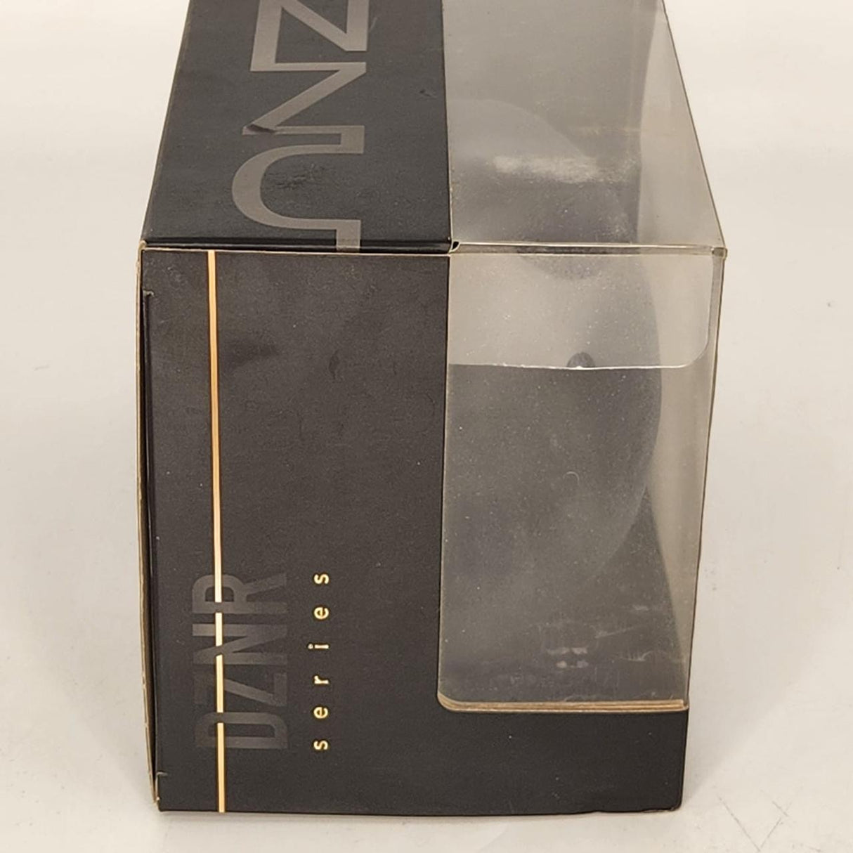 YuMe Batman 10 Dznr Series Blackout Edition 80th