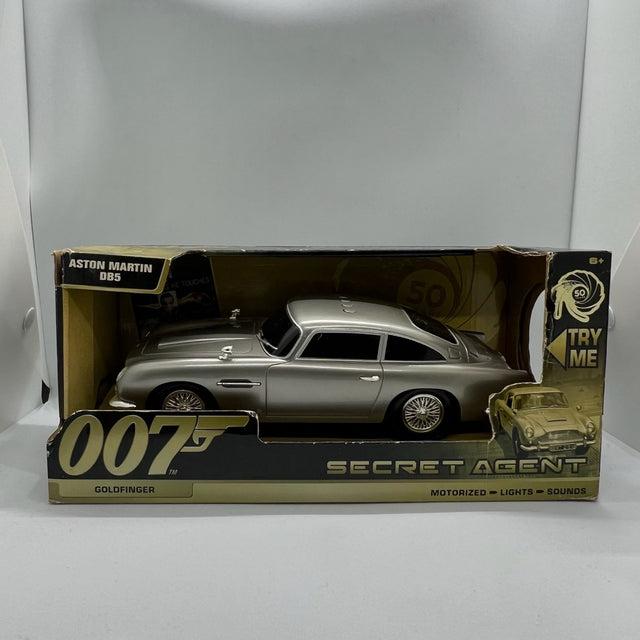 James Bond 007 Goldfinger Aston Martin Db5 Secret Agent Motorized Toy Car