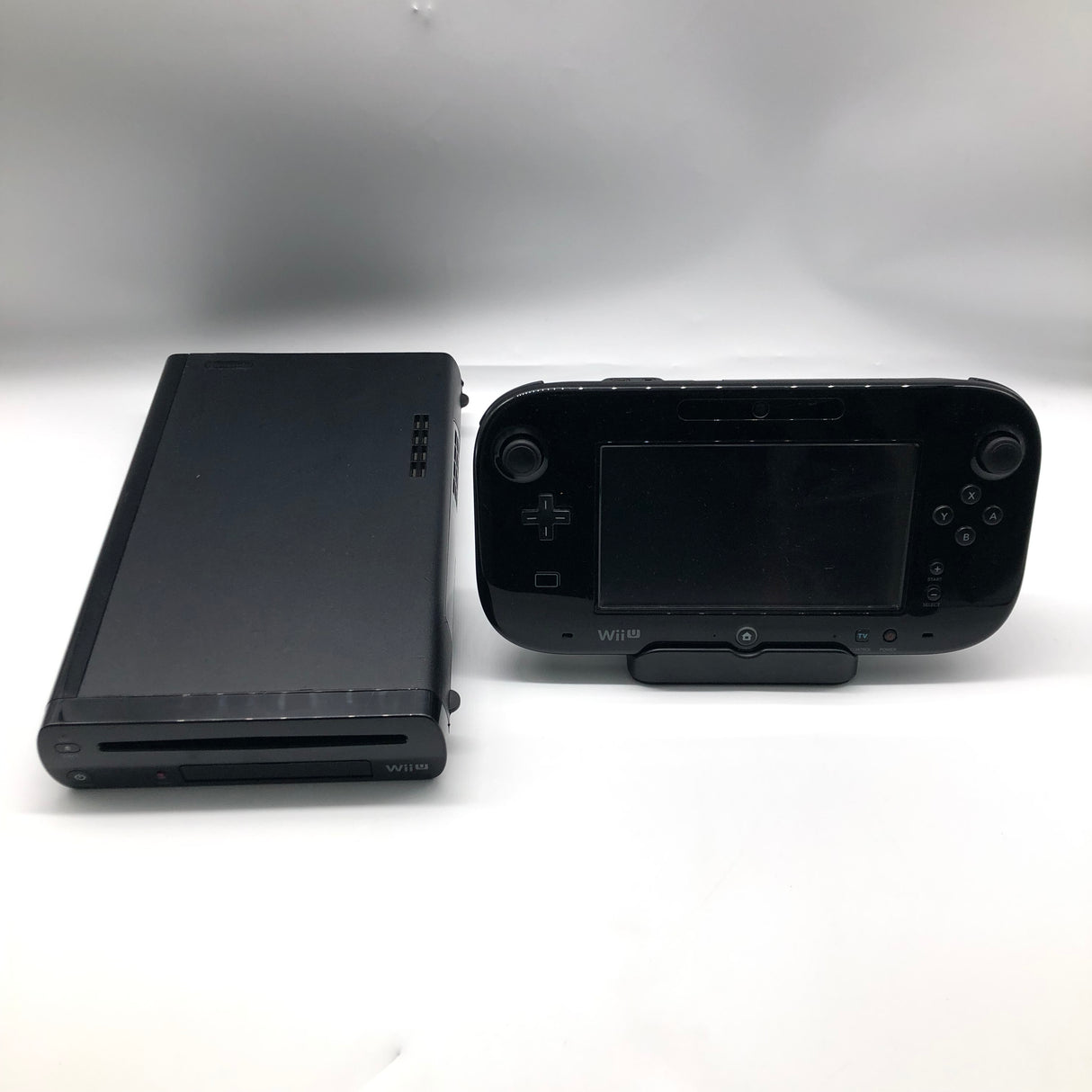 Nintendo Wii U Deluxe Console + Gamepad + Cables 9JE4 - Trippy Trades 