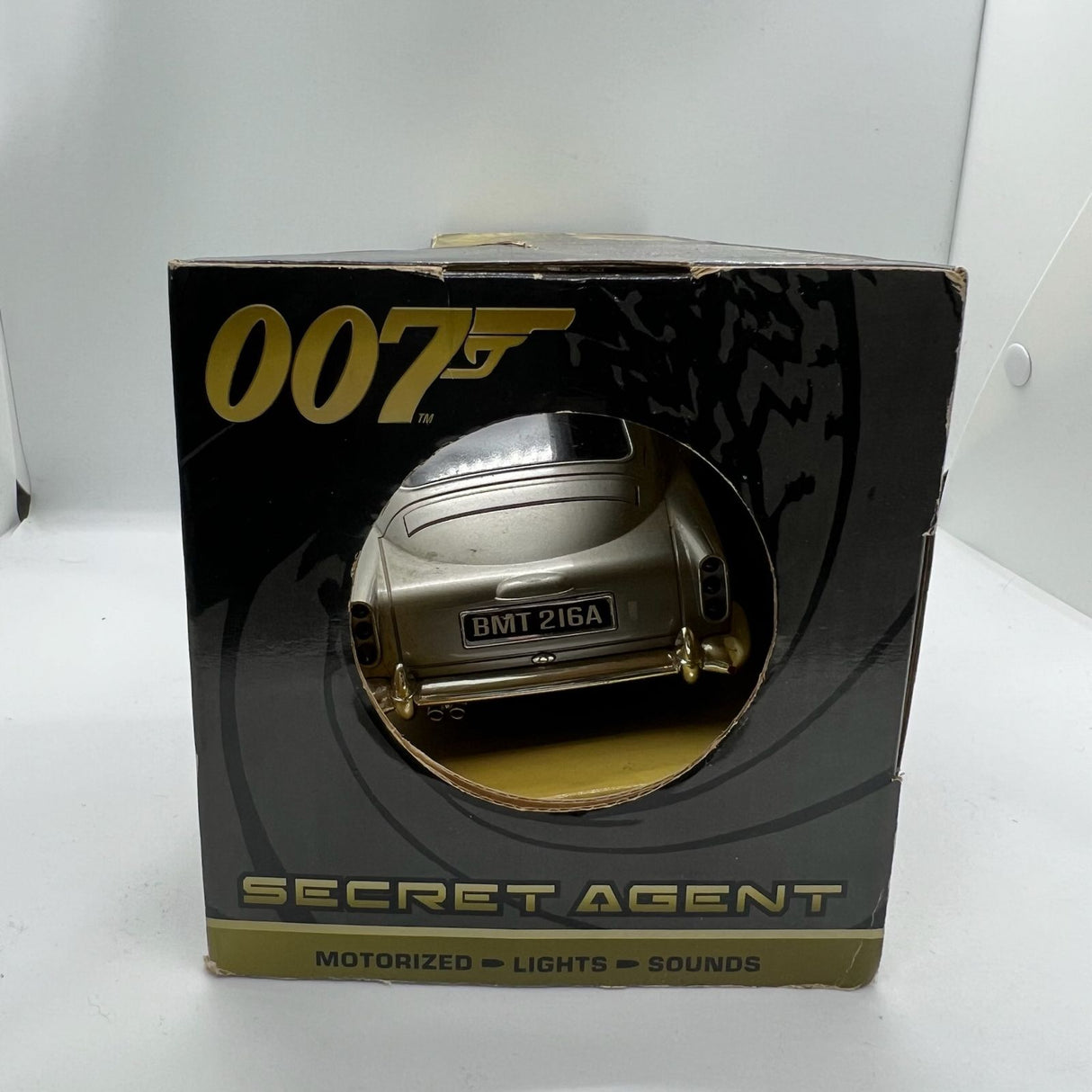 James Bond 007 Goldfinger Aston Martin Db5 Secret Agent Motorized Toy Car