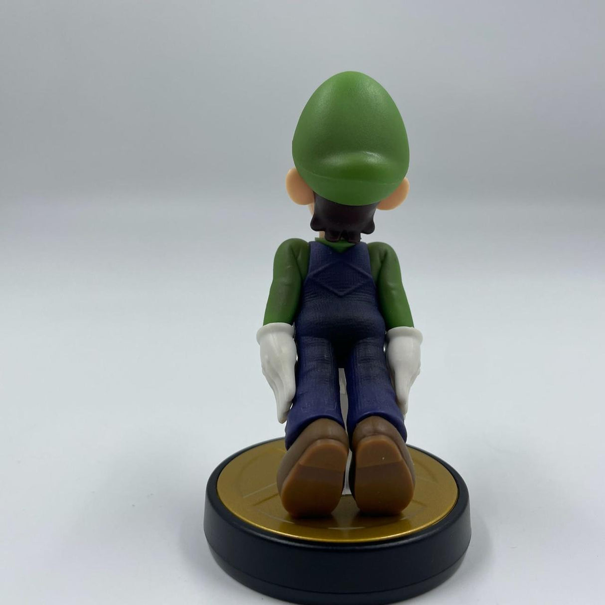 Nintendo Super Smash Bros. Luigi Amiibo Figure