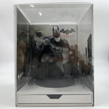 Batman Arkham City Figure And Art Book