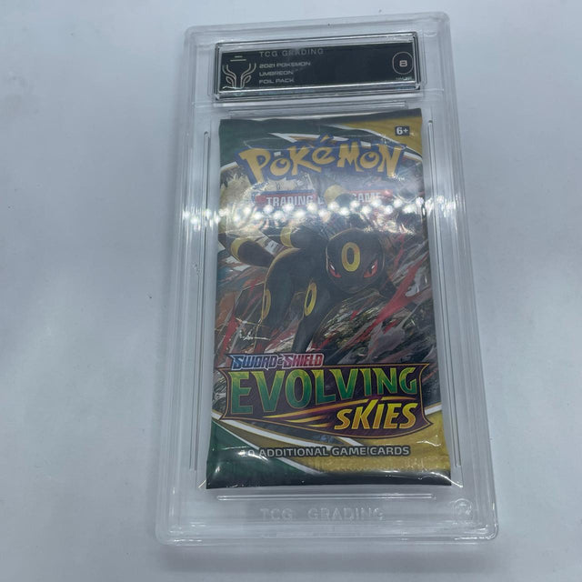 2021 Pokemon Umbreon Sword & Shield Evolving Skies Booster Foil Pack TCG Graded 8