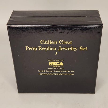 NECA The Twilight Saga New Moon Cullen Crest Prop Replica Jewelery Set