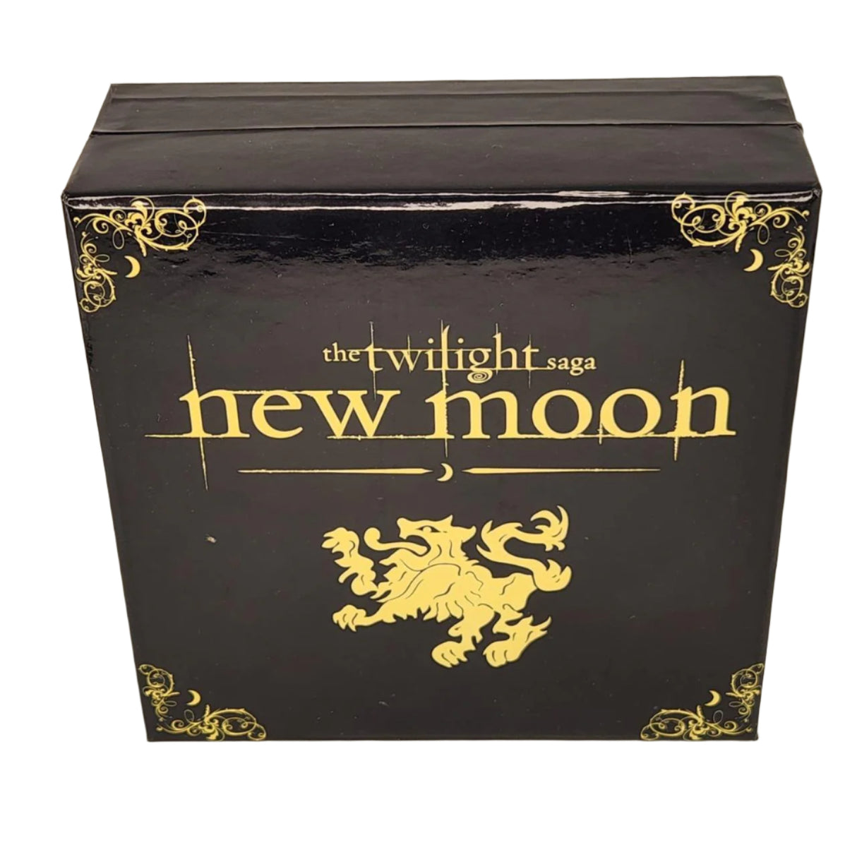 NECA The Twilight Saga New Moon Cullen Crest Prop Replica Jewelery Set