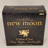 NECA The Twilight Saga New Moon Cullen Crest Prop Replica Jewelery Set