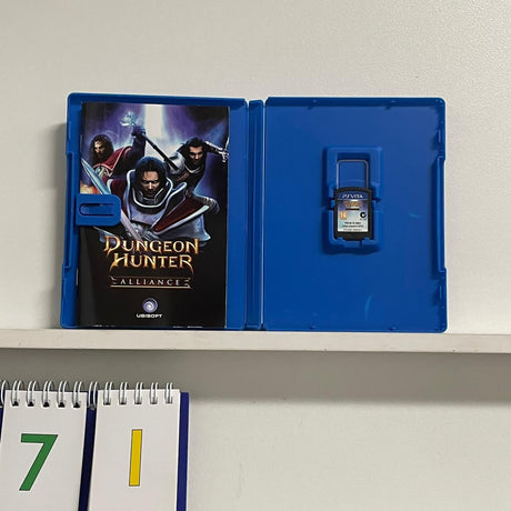 Dungeon Hunter Alliance PS VITA Playstation Game + Manual